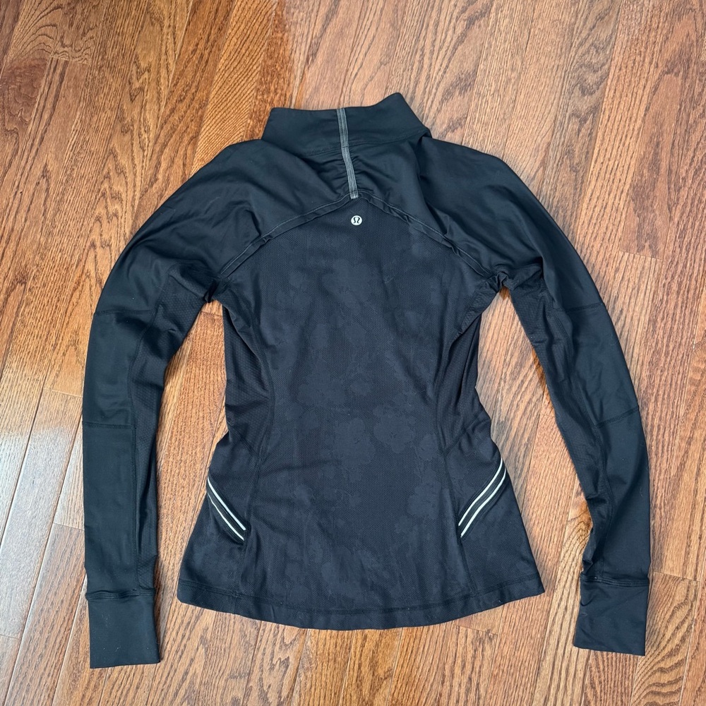 Lululemon Run Swiftly Tech 1/2 Zip Pullover Black Reflective Size 4/6